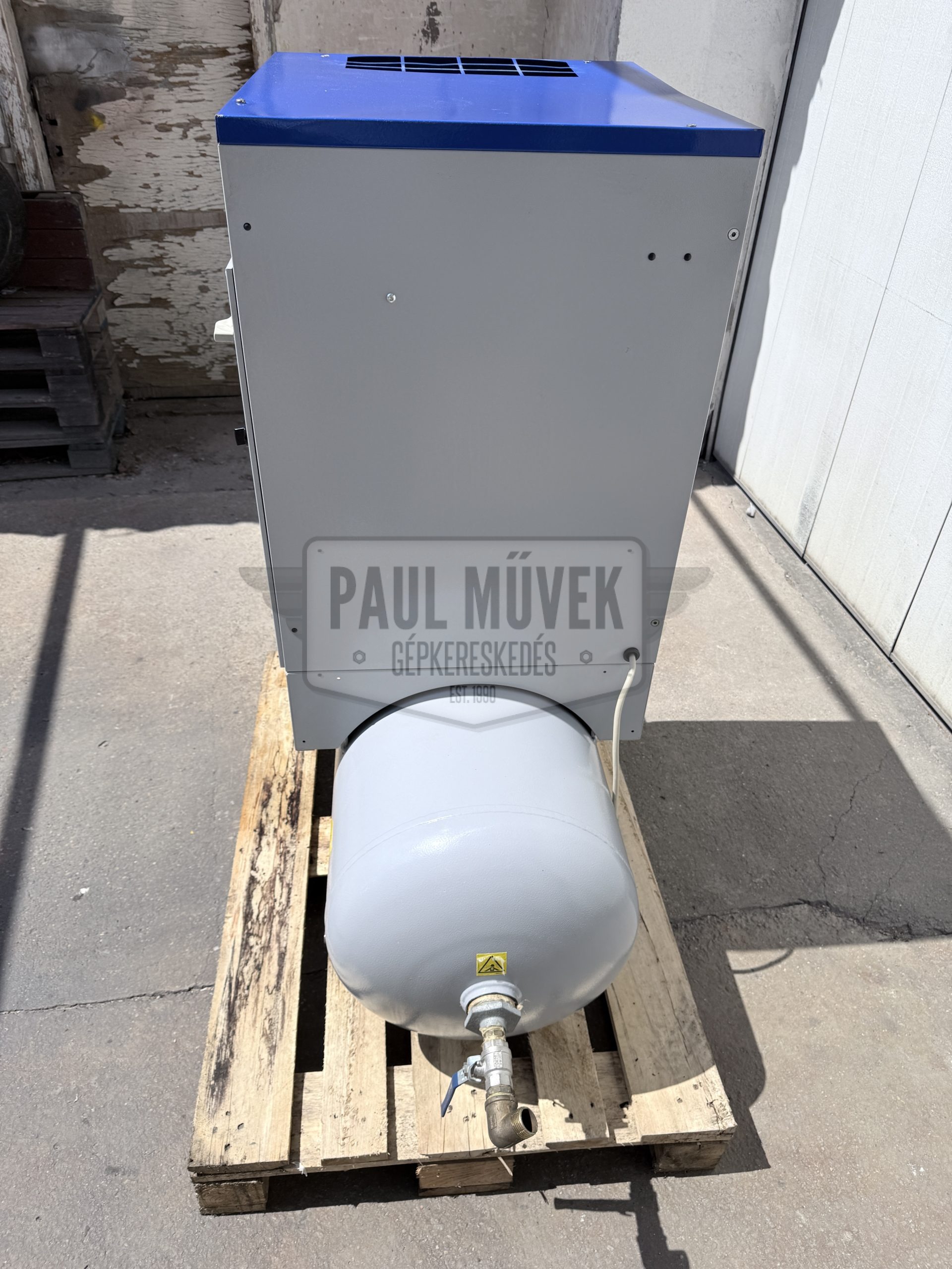 CECCATO CSM7,5XM 200L CSAVARKOMPRESSZOR LÉGTARTÁLLYAL (5.5kW, 200L)